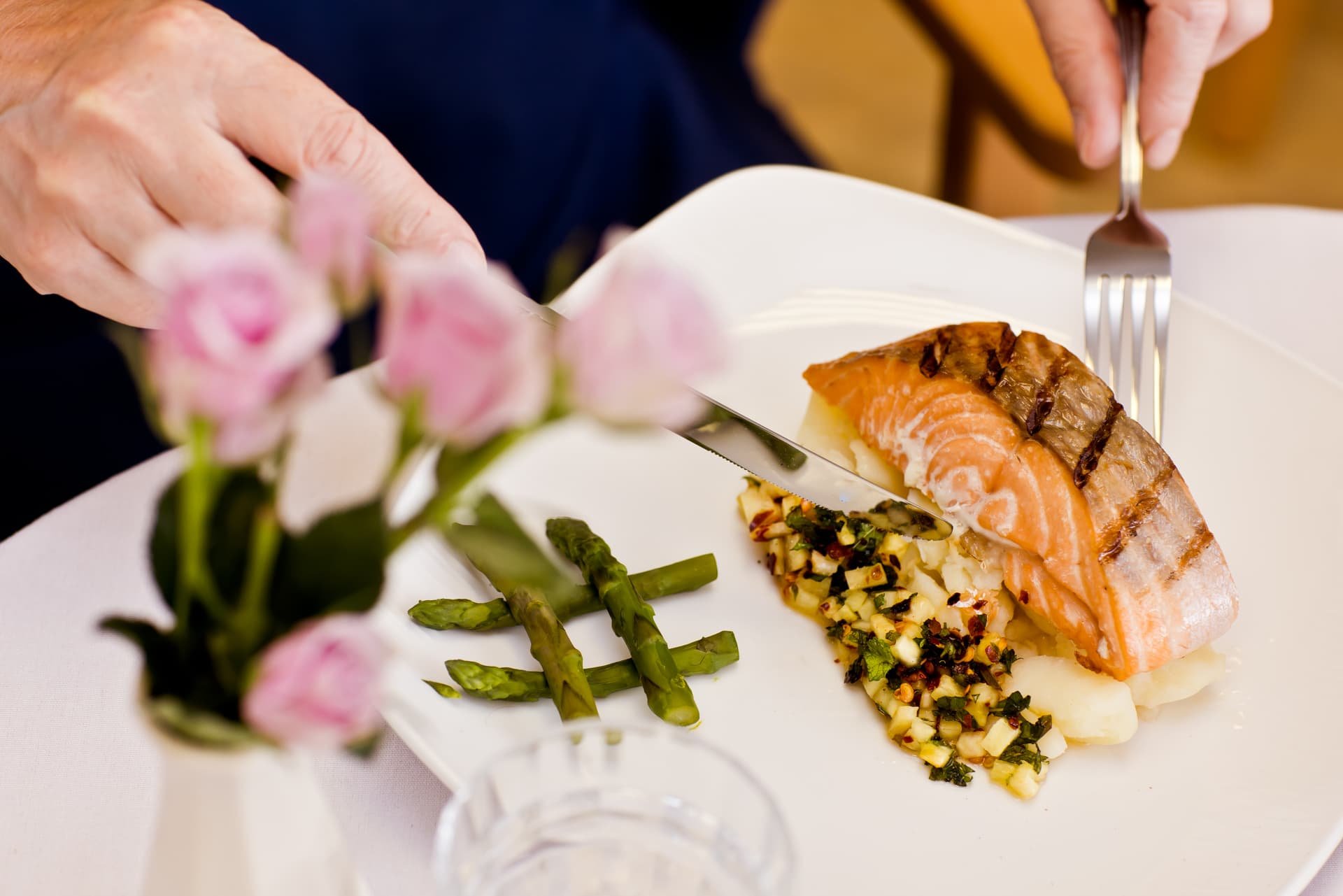 food_dining