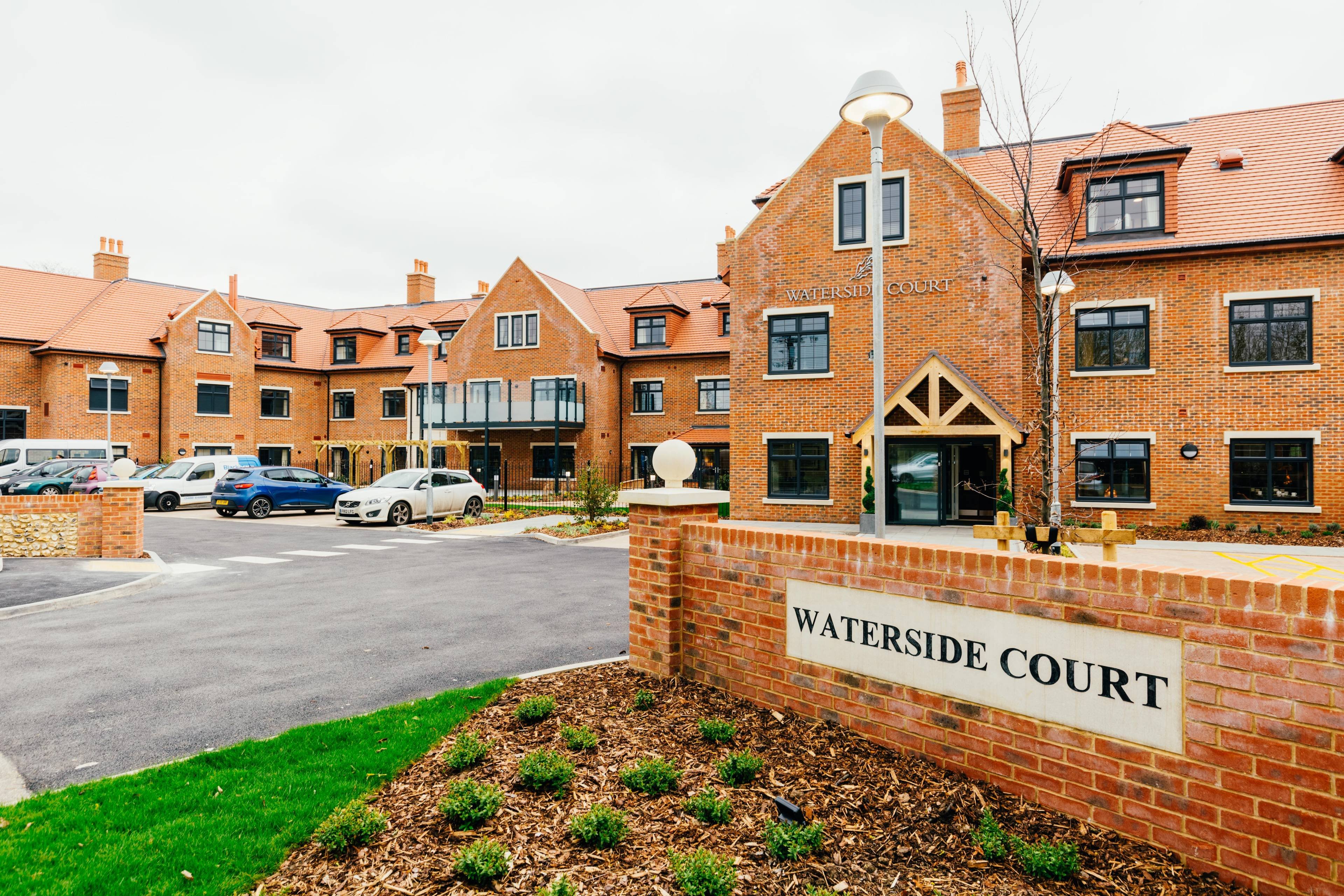 Barchester - Oxford Beaumont Care Community