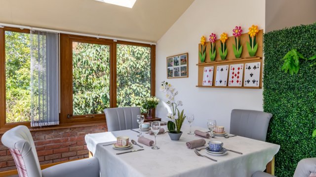 food_dining