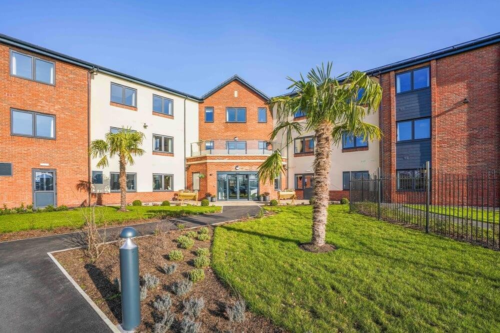 Broadlands Lodge Care Home - Care UK