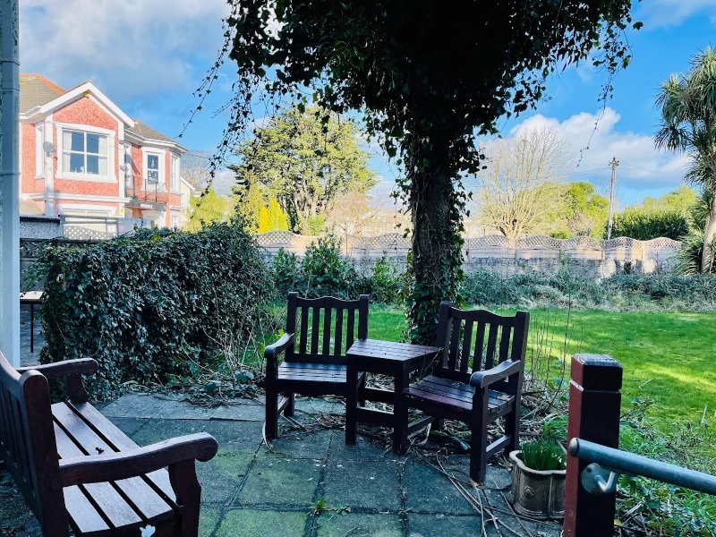 garden_outdoor