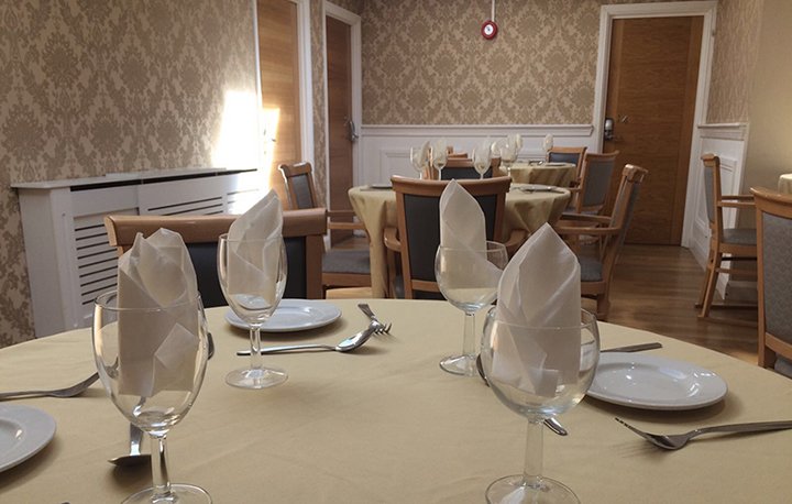 food_dining