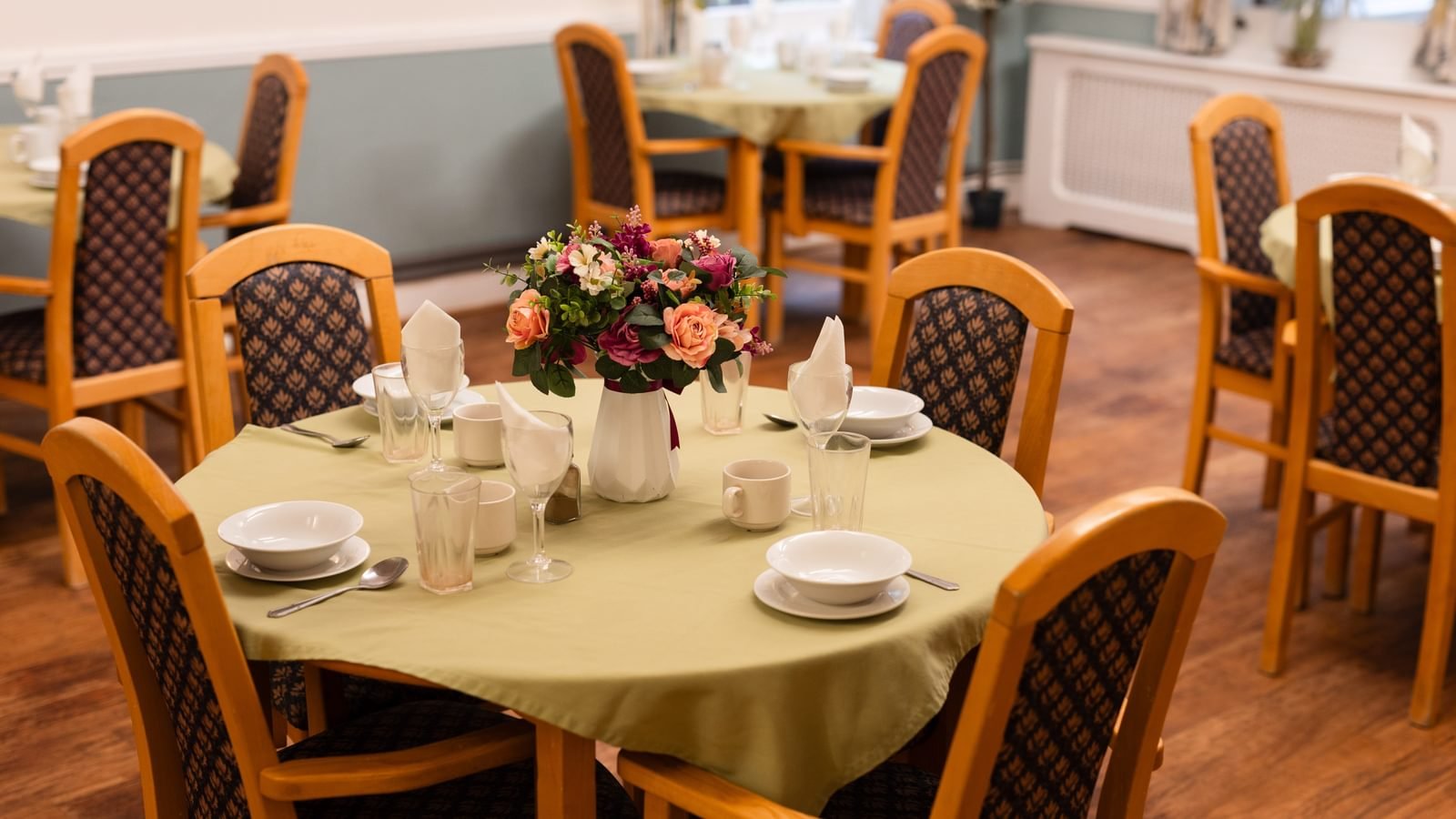 food_dining