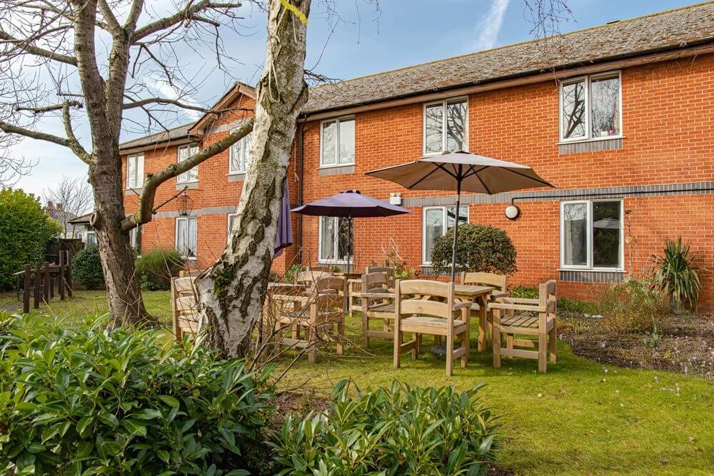 Tall Trees Care Home - Care UK