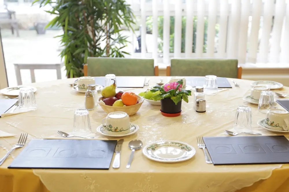 food_dining