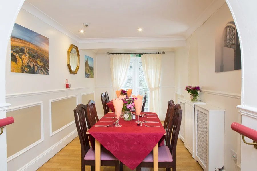 food_dining