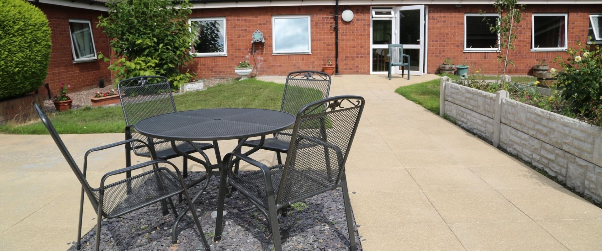 garden_outdoor