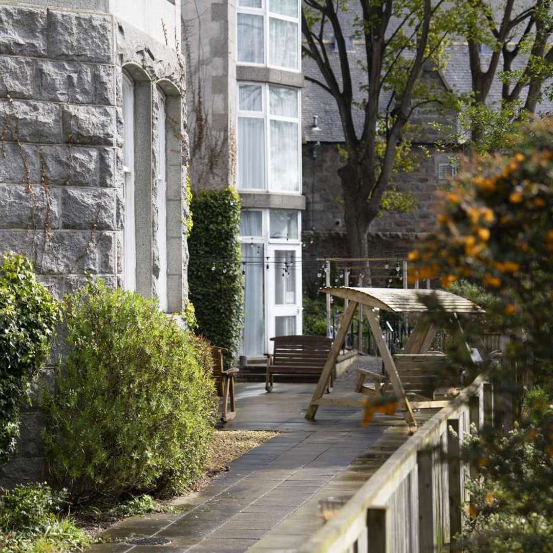 garden_outdoor
