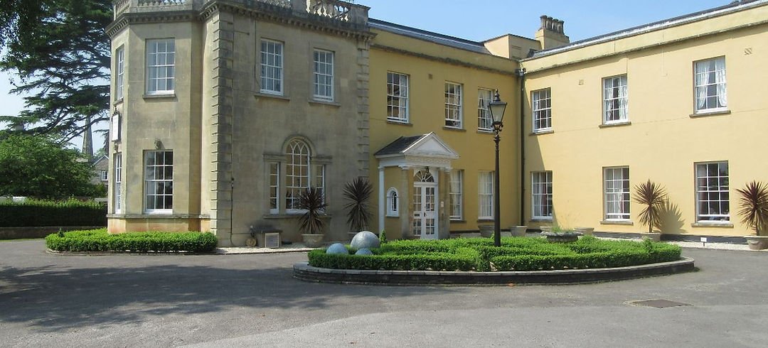 Lodge Hengrove