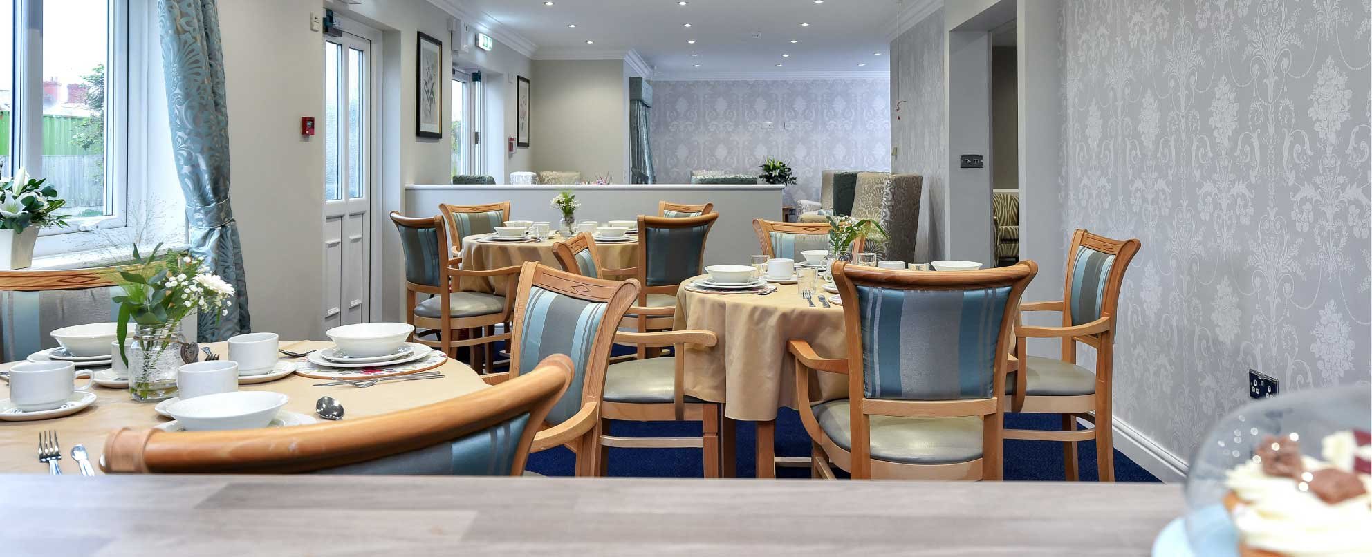 food_dining