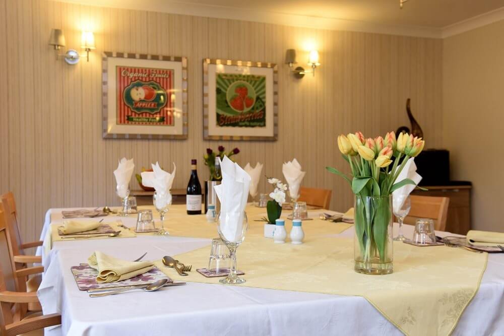 food_dining