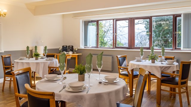 food_dining