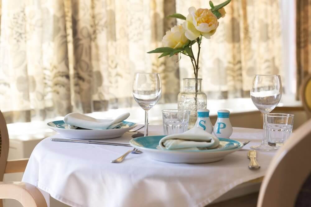 food_dining