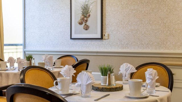 food_dining