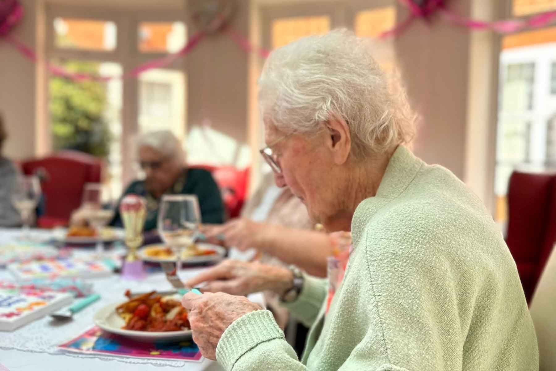 food_dining