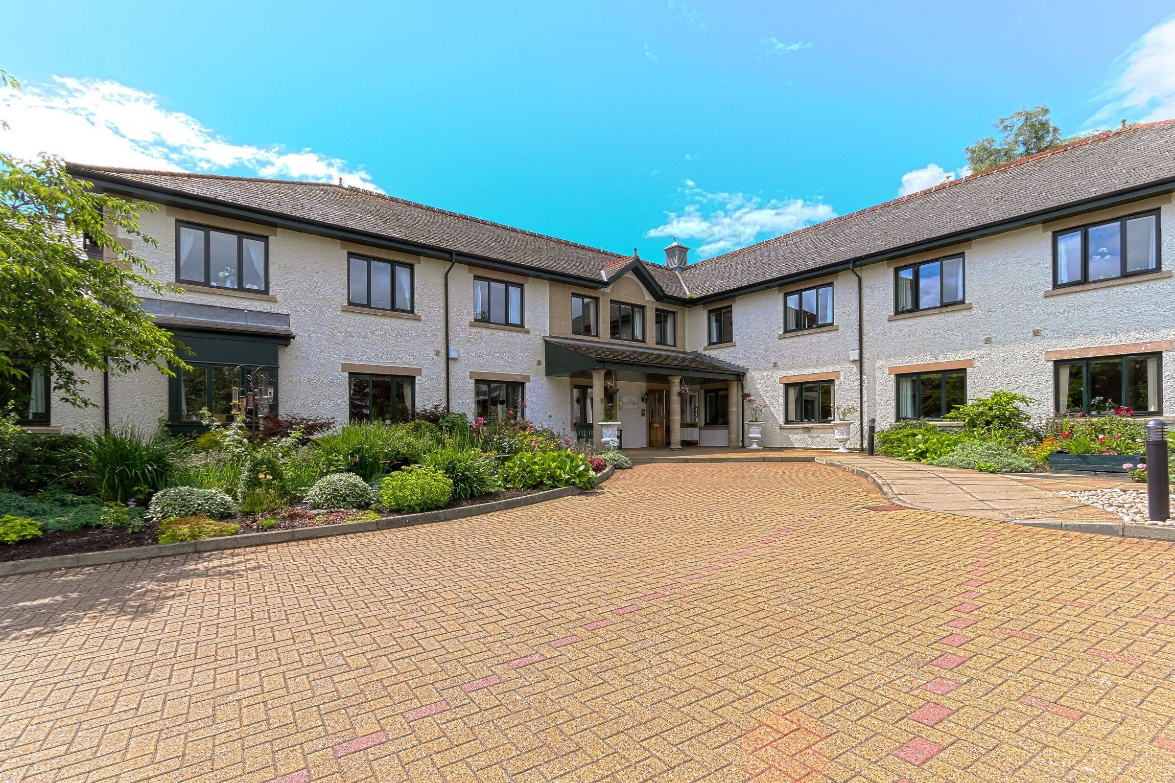 Barchester - Queens Manor Care Home