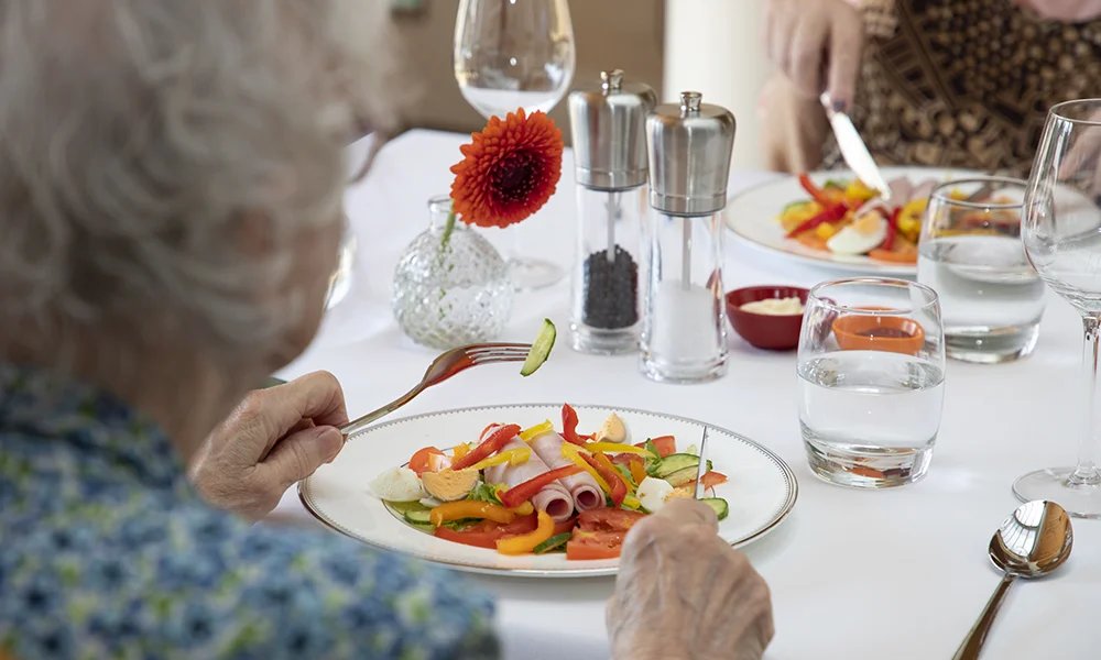 food_dining